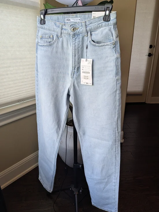 ZARA Light Wash High-Rise Straight Ankle Mom Fit Jeans - Picture 1 of 6